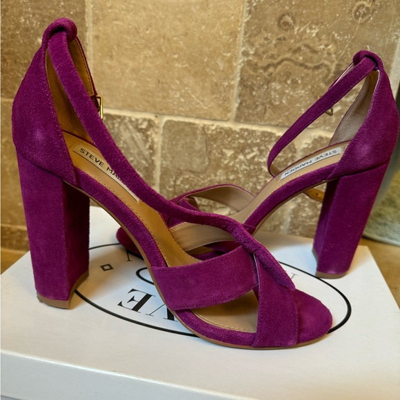 Steve Madden magenta suede strappy heels. - Picture 3 of 5